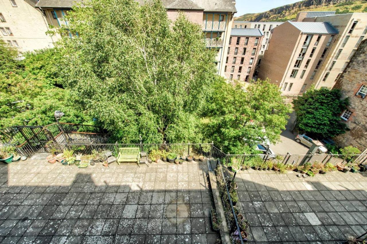 Joivy Famous St Mary'S Street Old Town Apartment Edinburgh Exterior foto